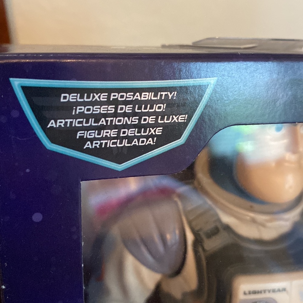 New Disney Pixar LIGHTYEAR Buzz Lightyear Action Figures set - Picture 5 of 12